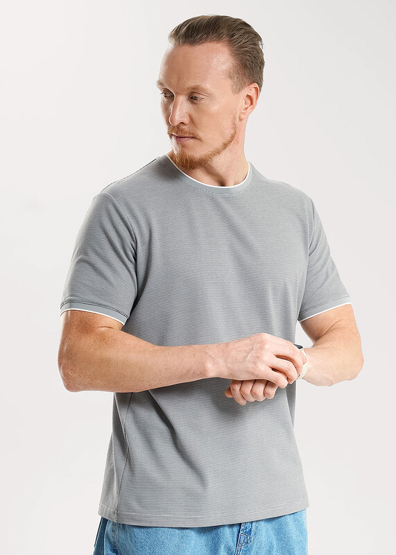 Футболка мужская