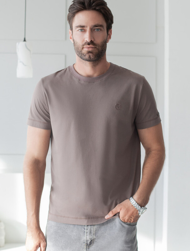 Футболка из премиального хлопка с эластаном