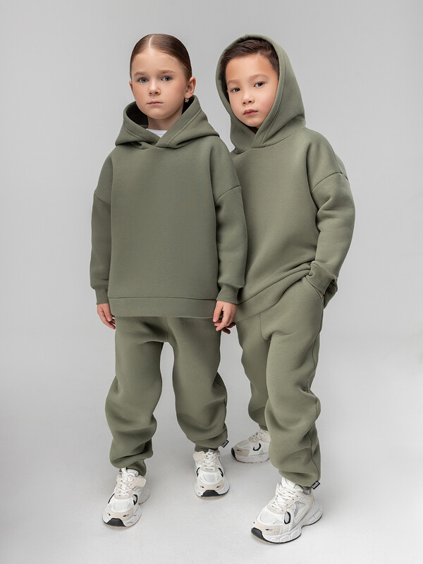 Костюм с капюшоном утепленный