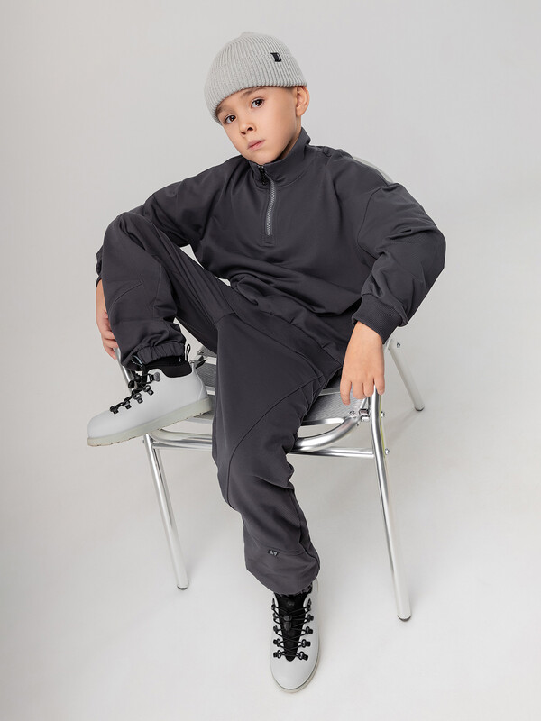 Костюм с толстовкой на короткой молнии
