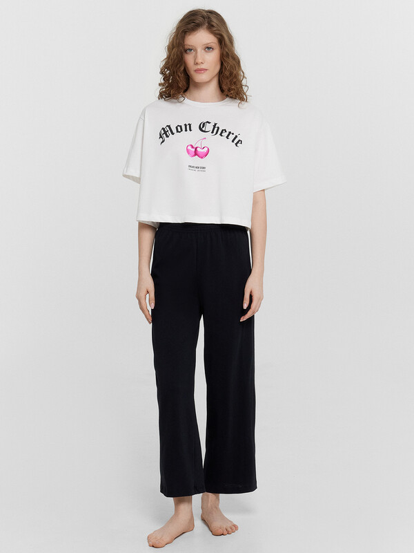 КОМПЛЕКТ ЖЕНСКИЙ (ФУТБОЛКА, БРИДЖИ) 592444