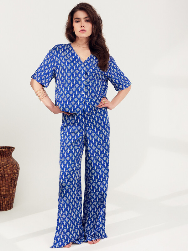 КОМПЛЕКТ ЖЕНСКИЙ (ЖАКЕТ, БРЮКИ) 592494