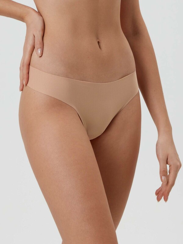 Трусы CONTE WEEKEND RP0007 Трусы женские "танга"