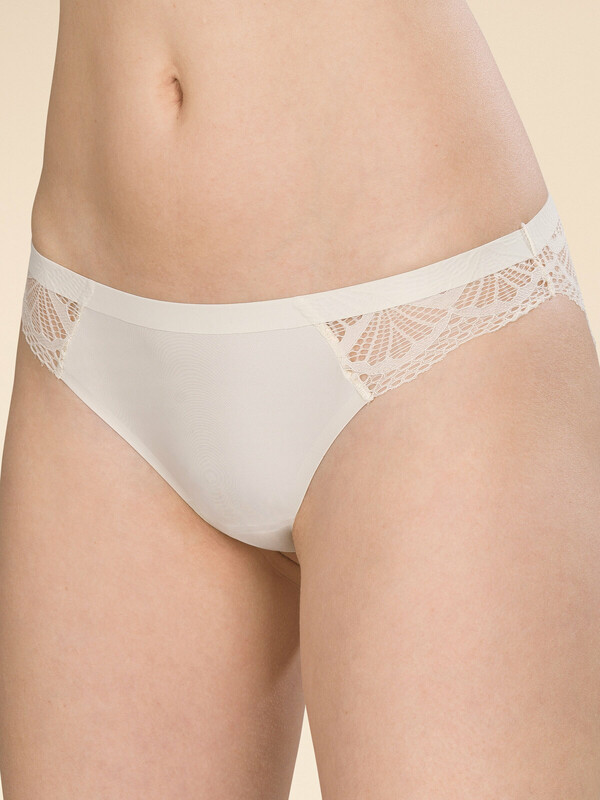 Трусы женские