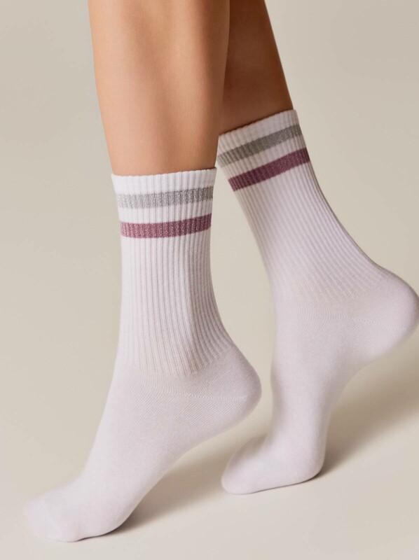 Удлиненные CONTE ACTIVE Хлопковые носки с яркими полосками из люрекса