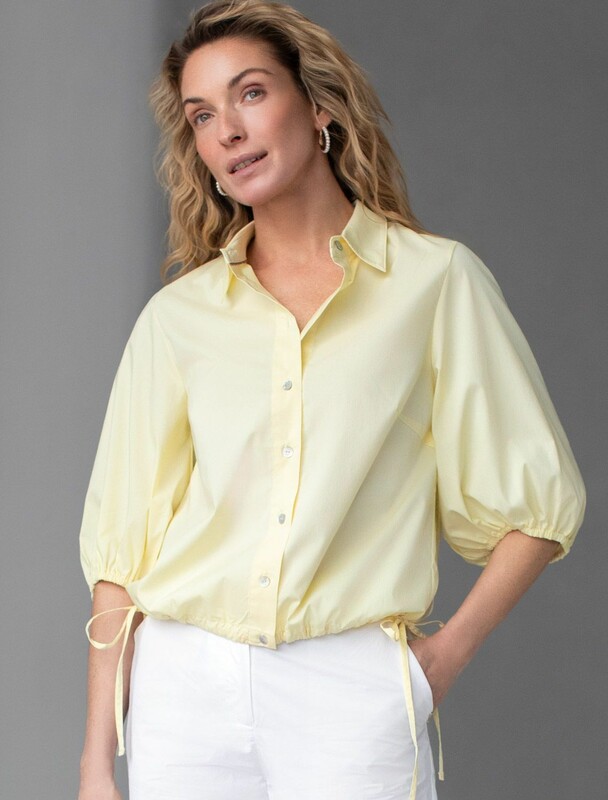 Укороченная блузка с рукавами буфами и с кулиской по низу из эластичного хлопка