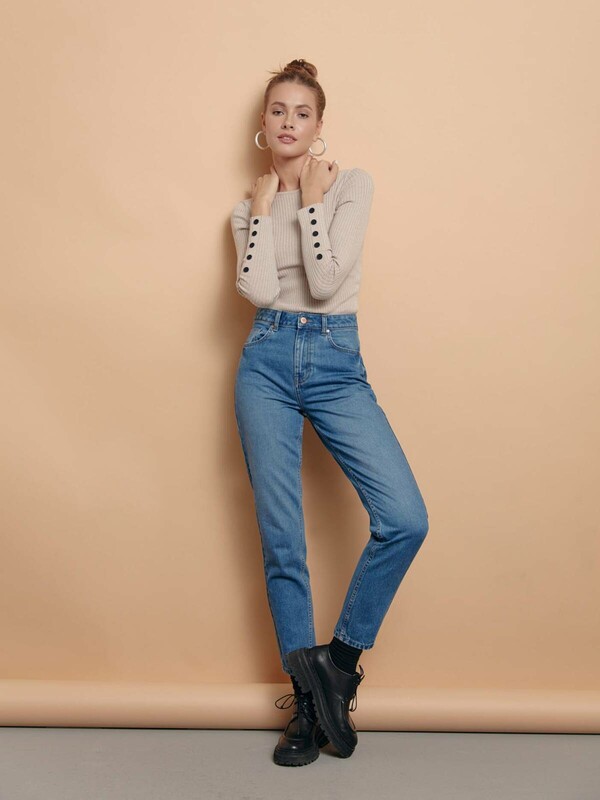 Джинсы CONTE Джинсы Relaxed Mom с высокой посадкой CON-379