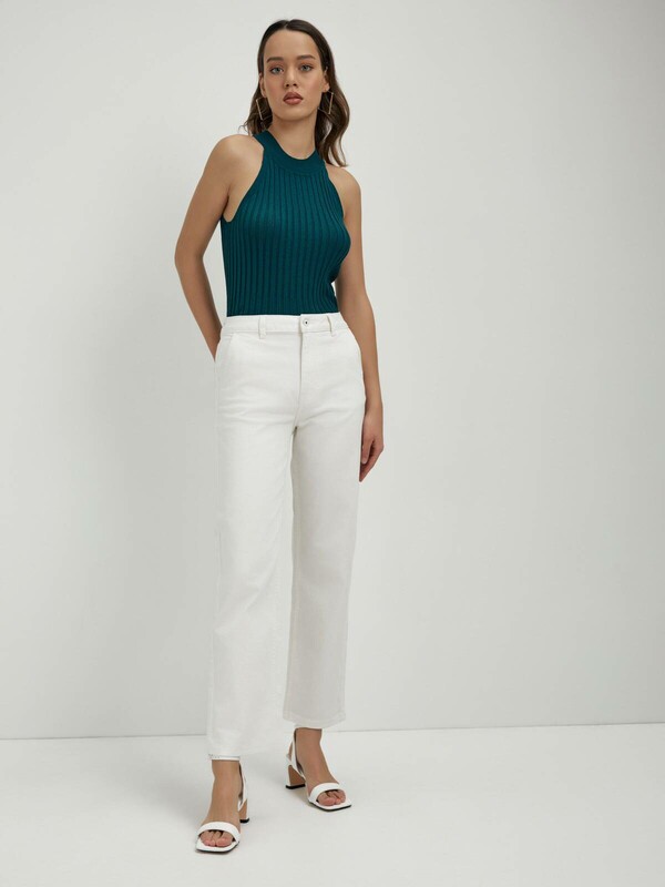 Высокая посадка CONTE CON-623 Укороченные джинсы прямого кроя с карманами брючного типа