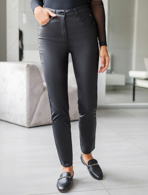 Брюки слим из эластичного хлопка с покрытием под кожу