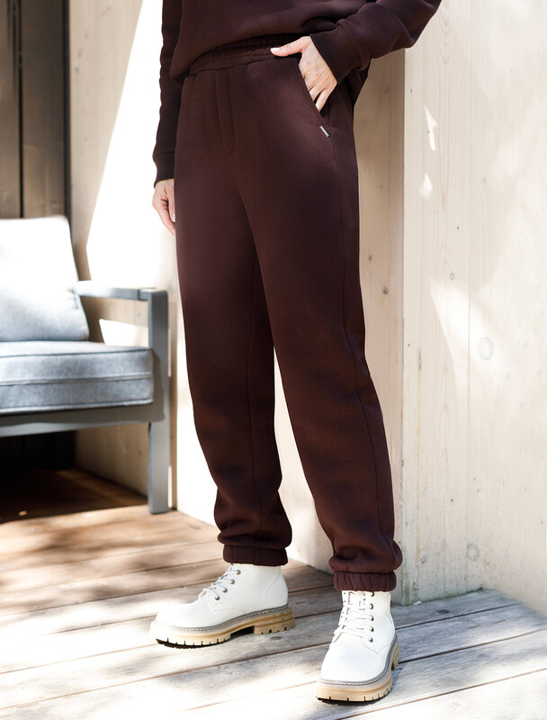 Брюки джоггеры теплые из футера трехнитики c начесом