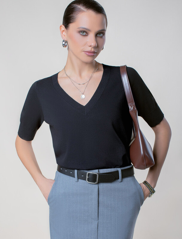 Джемпер тонкой вязки из вискозы с нейлоном