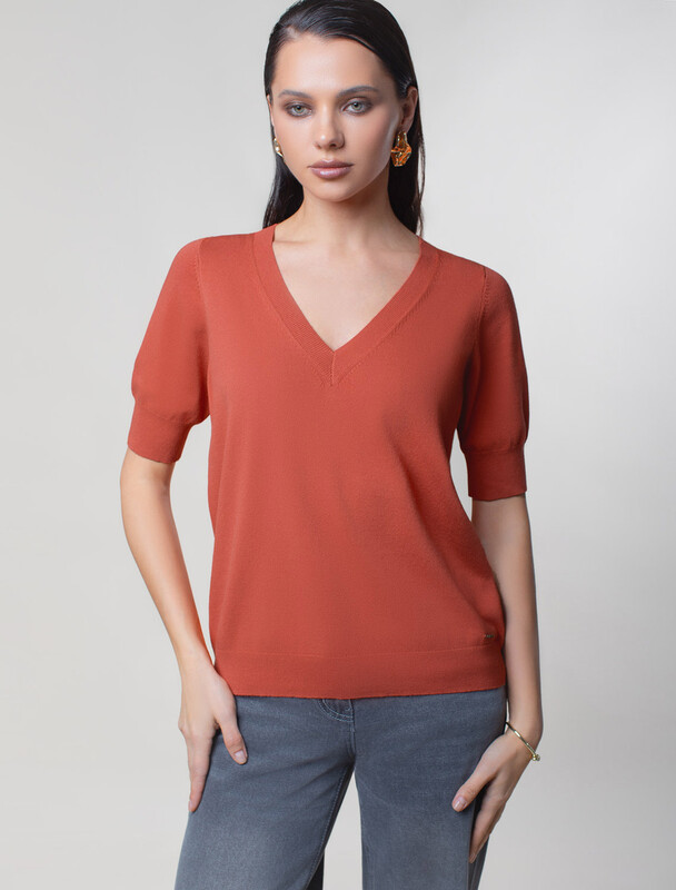 Джемпер тонкой вязки из вискозы с нейлоном