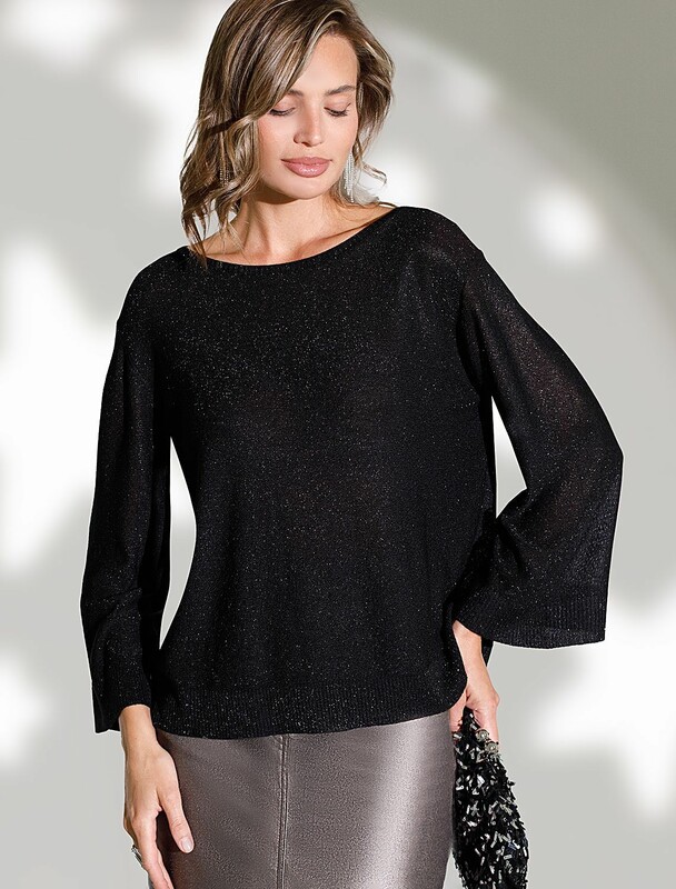 Джемпер свободный тонкой вязки из вискозы с люрексом