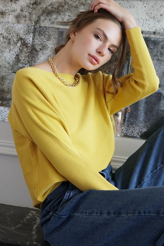 Джемпер укороченный с цельнокроеным рукавом