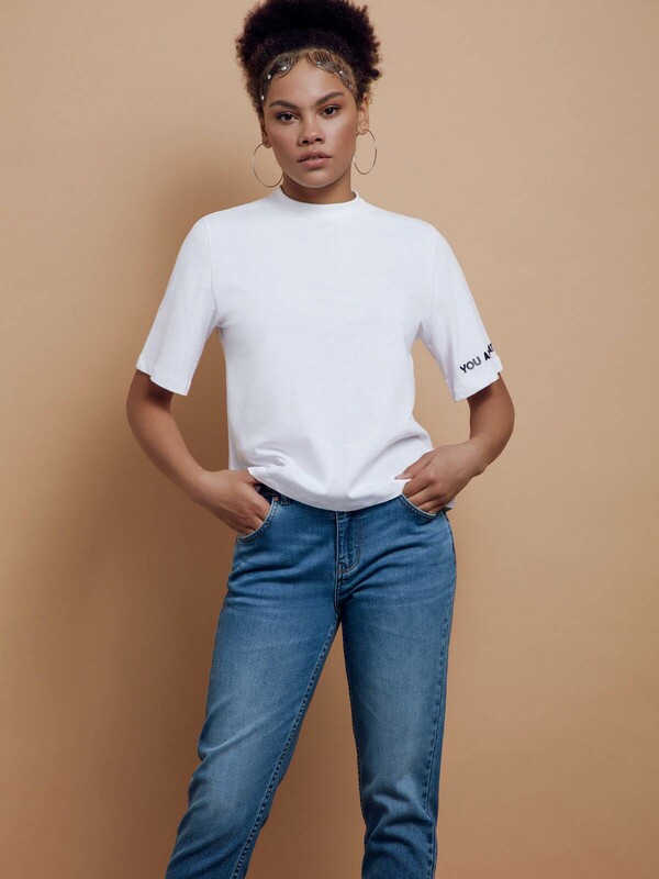 Джемпер женский CONTE Oversize-футболка из хлопка «Believe» LD 1658