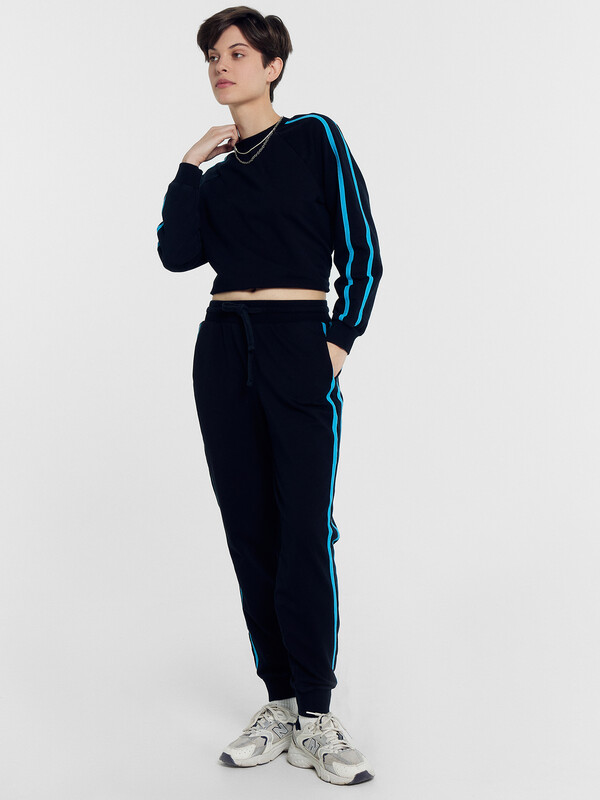 КОМПЛЕКТ ЖЕНСКИЙ (ДЖЕМПЕР, БРЮКИ) 372418