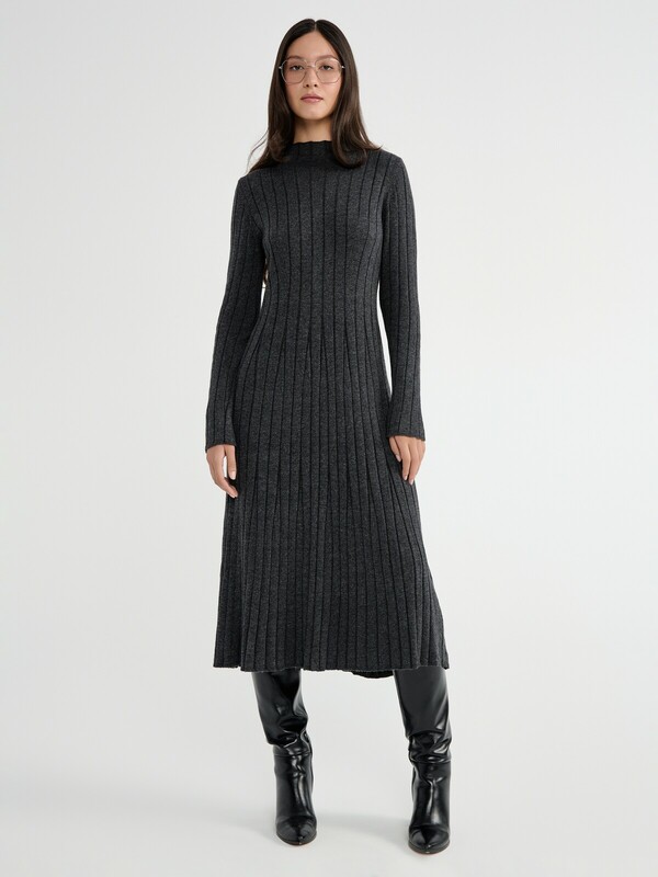 Платья CONTE Платье-midi прилегающего силуэта из пряжи с шерстью LDK 2391