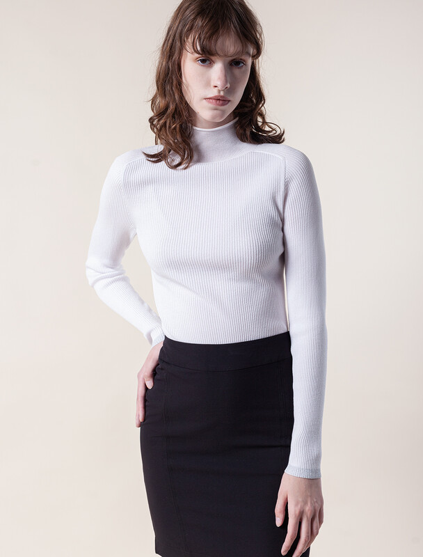 Свитер из вискозы в рубчик с мягким люрексом