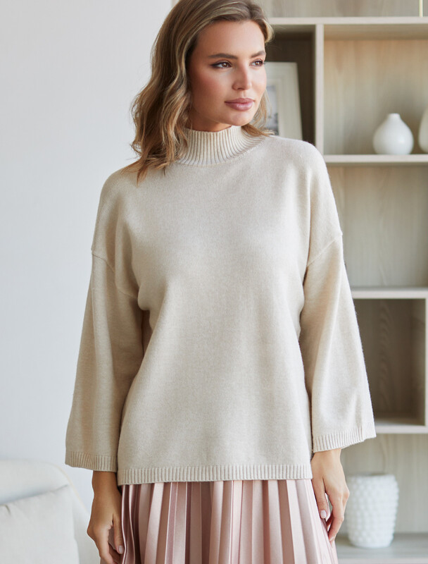 Свитер из пряжи с кашемиром