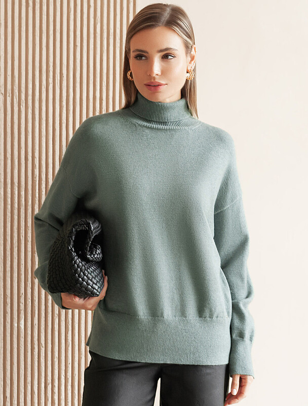 Свитер из пряжи с кашемиром