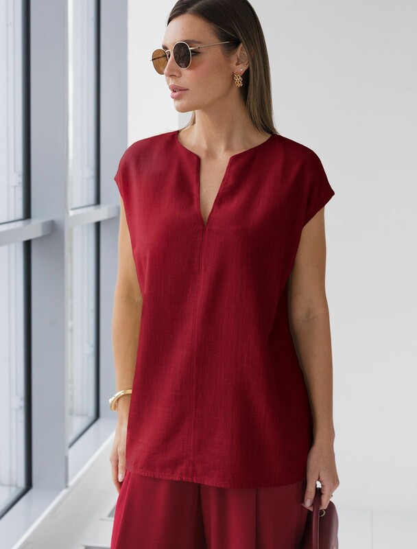 Свободный топ с V-вырезом и цельнокроеным коротким рукавом изо льна с вискозой