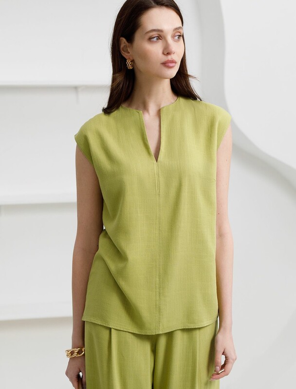 Свободный топ с V-вырезом и цельнокроеным коротким рукавом изо льна с вискозой