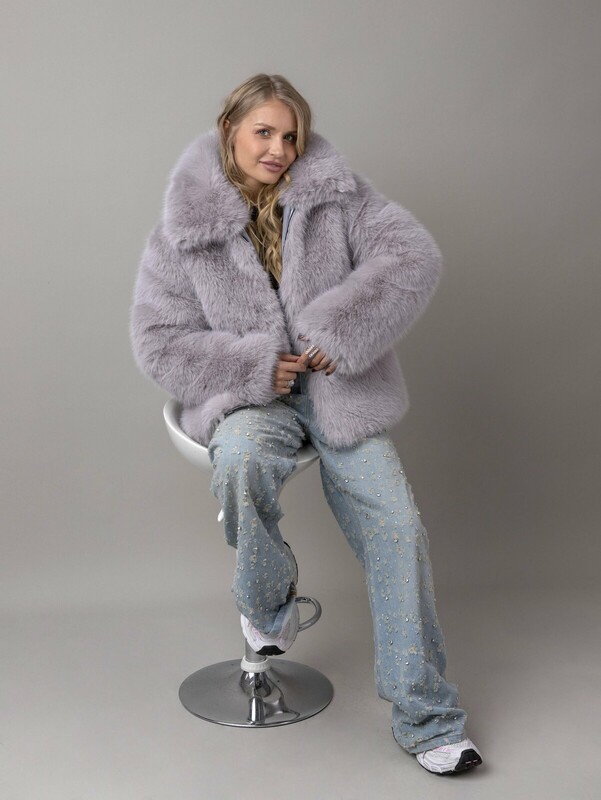 Шуба Шарли (824-25о)