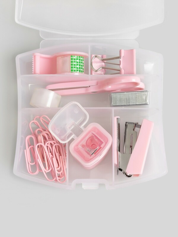 Канцелярский набор ( диспенсер для клейкой ленты 1шт; клейкая лента 2шт; зажимы для бумаги 2шт; ножн