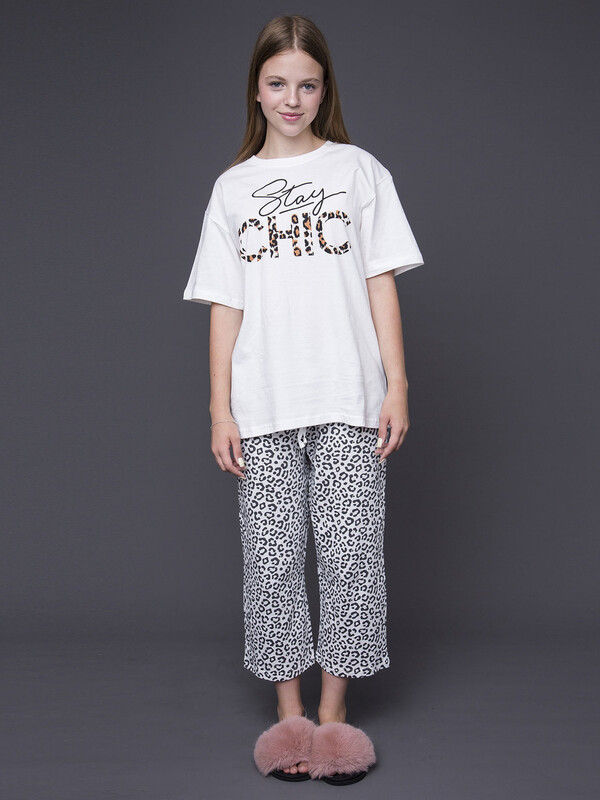 Комплект для девочки (футболка и укороченные брюки)