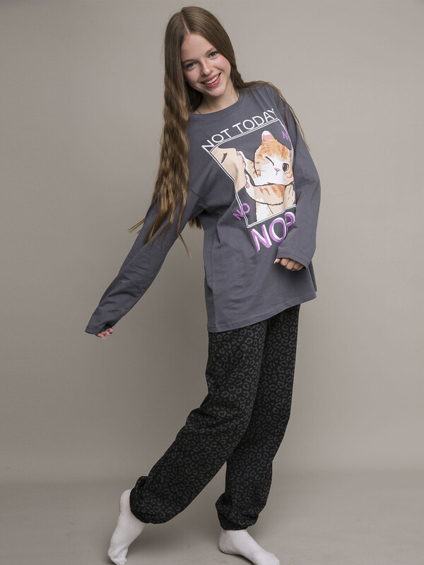 Комплект для девочки (футболка длинный рукав и брюки)