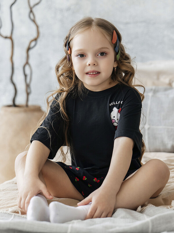 Комплект для девочки футболка и шорты