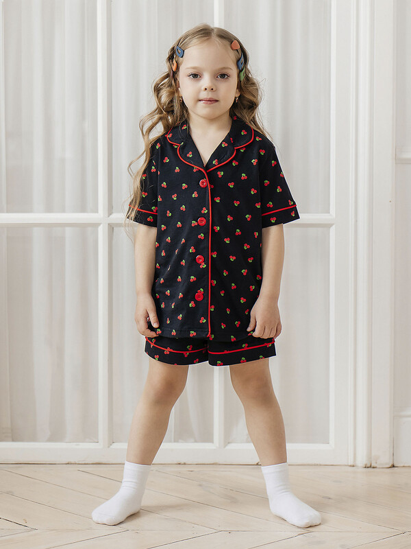 Комплект для девочки (футболка и шорты)