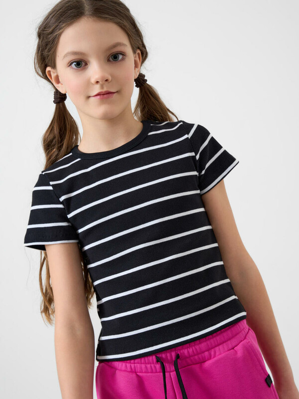 Фуфайка трикотажная для девочек (футболка)