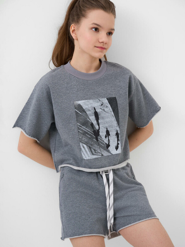 Комплект трикотажный для девочек: джемпер (футболка), шорты