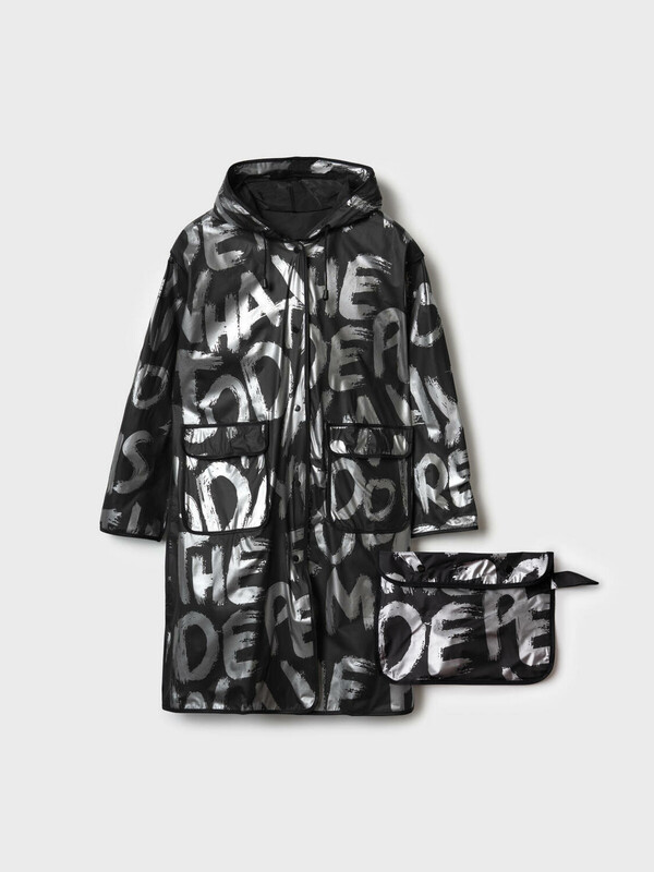 Плащ из полимерного материала для девочек (дождевик)