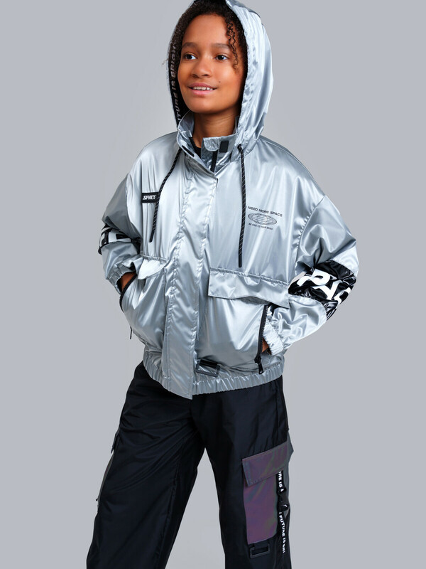 Куртка текстильная с полиуретановым покрытием для девочек (ветровка)