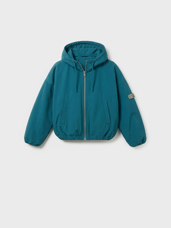 Куртка текстильная с полиуретановым покрытием для девочек (ветровка)