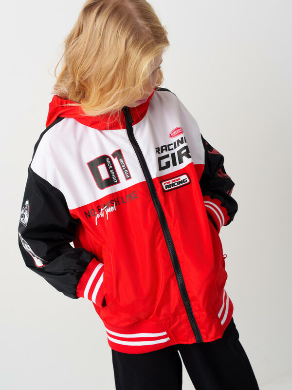 Куртка текстильная с полиуретановым покрытием для девочек (ветровка)