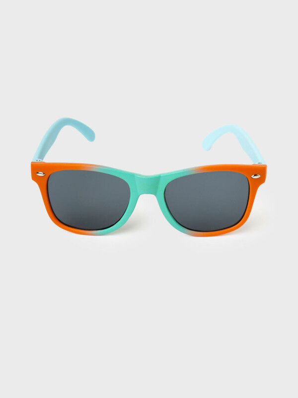 Солнцезащитные очки для детей