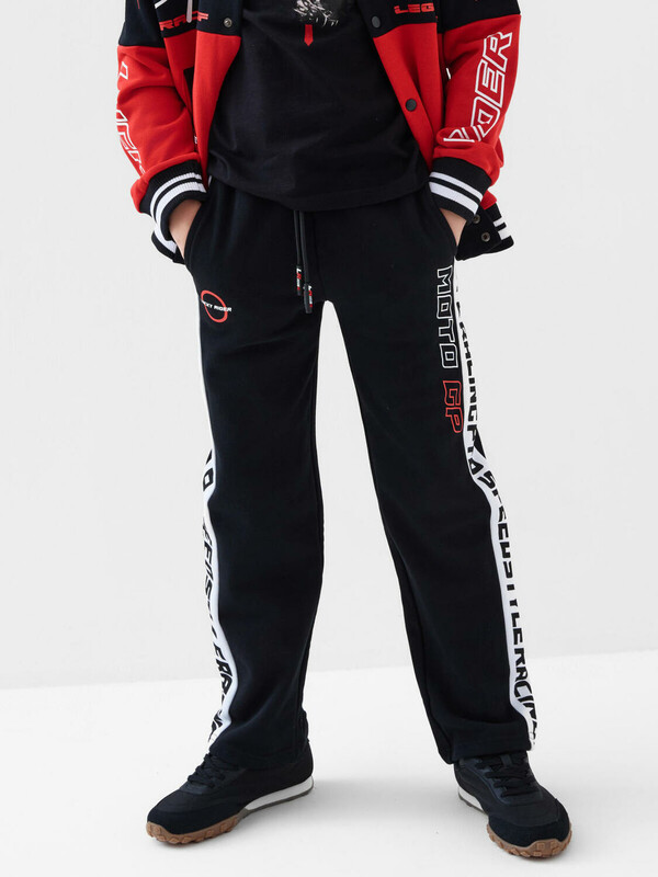 Брюки трикотажные для мальчиков