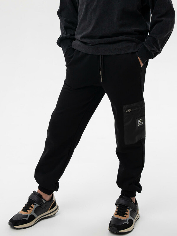 Брюки трикотажные для мальчиков