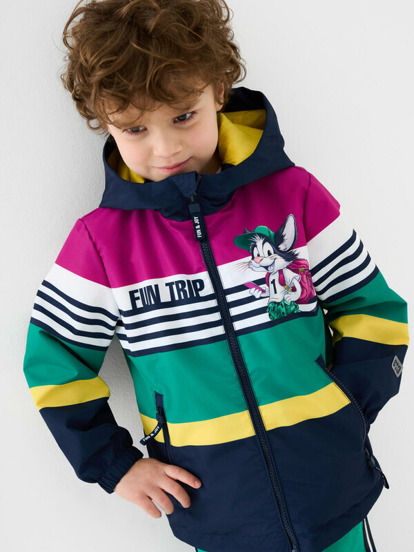 Куртка текстильная с полиуретановым покрытием для мальчиков (ветровка)