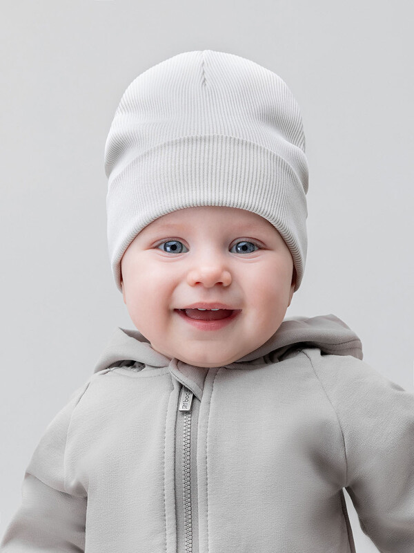 Шапка в рубчик для малышей
