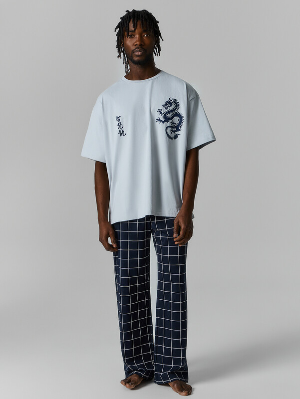 КОМПЛЕКТ МУЖСКОЙ (ФУТБОЛКА, БРЮКИ) 591055