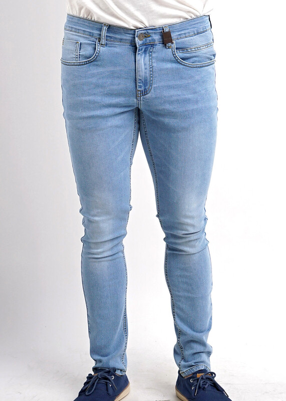 Джинсы мужские