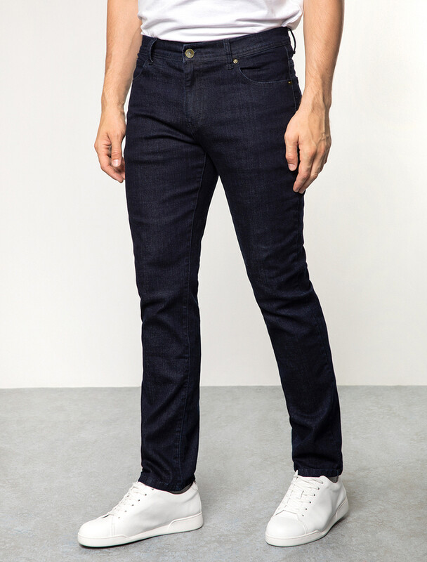 Прямые джинсы из эластичного денима