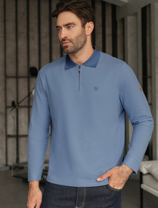 Лонгслив из мягкого фактурного трикотажа с плетеным воротником поло на молнии