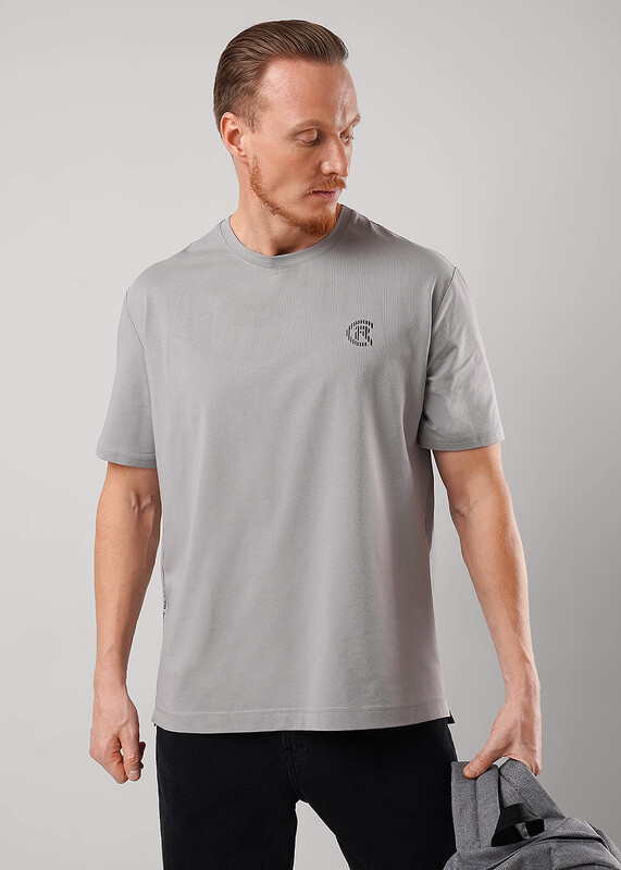 Футболка мужская