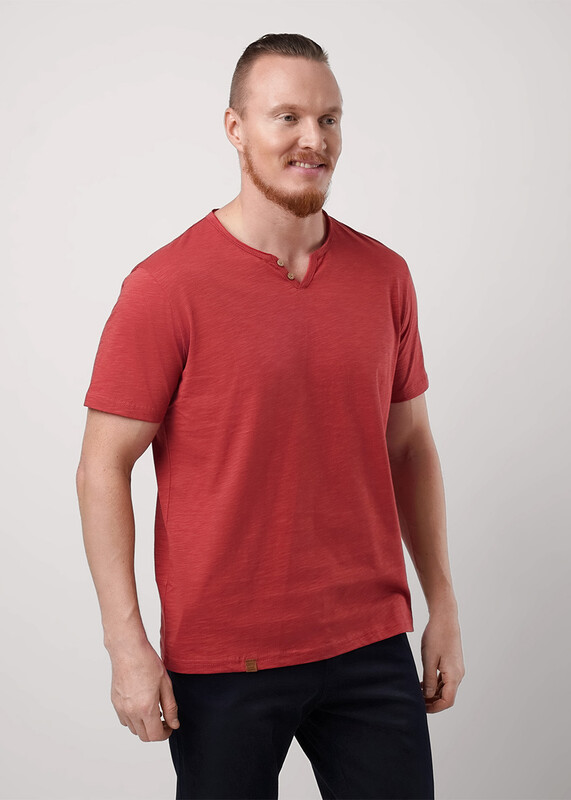 Футболка мужская