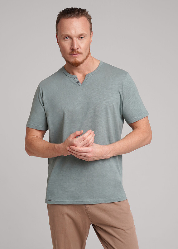 Футболка мужская